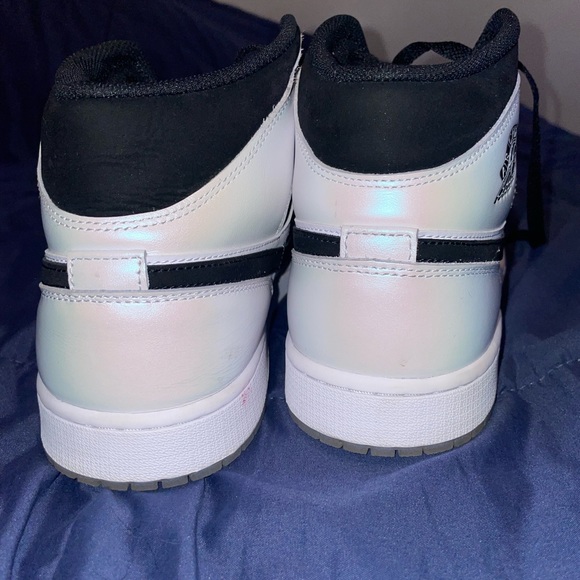 COPY - Jordan 1 mod se diamond - Picture 3 of 4